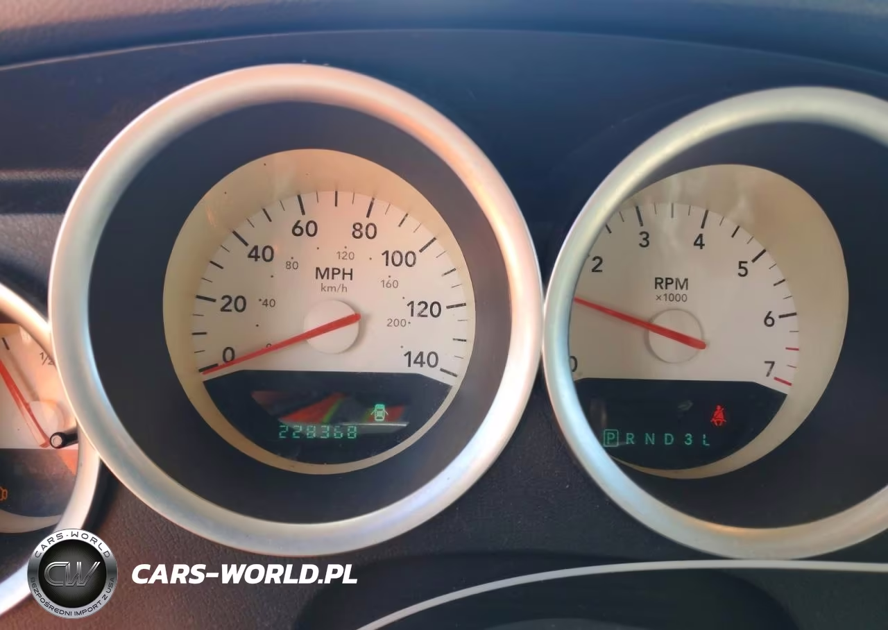 2005 Dodge Magnum Sxt VIN:2D4FV48V05H536942 - 9