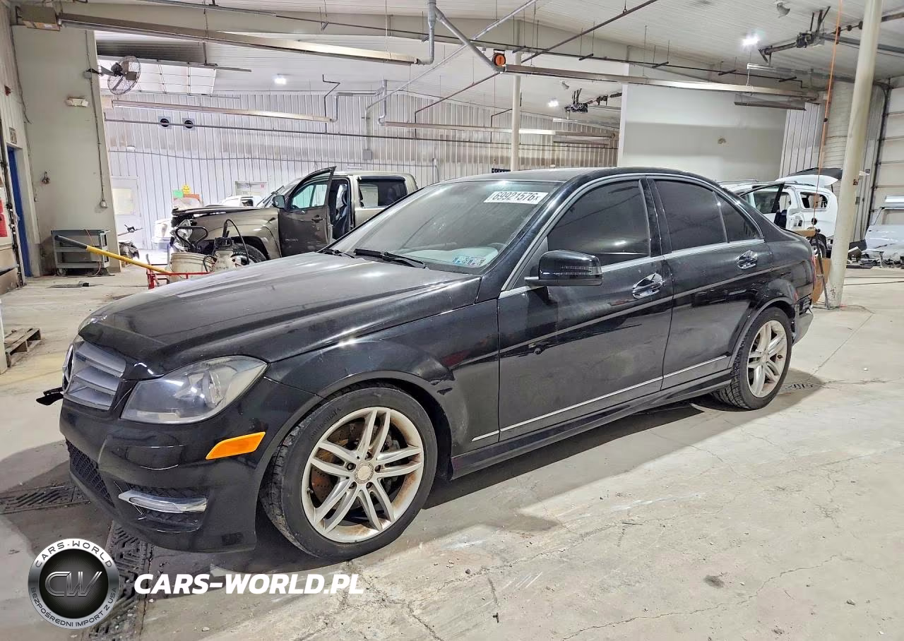 2013 Mercedes-Benz C 300 4Matic – zdjęcie 1 z 13