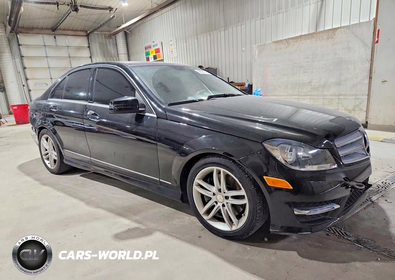 2013 Mercedes-Benz C 300 4Matic VIN:WDDGF8AB5DA783236 - 4