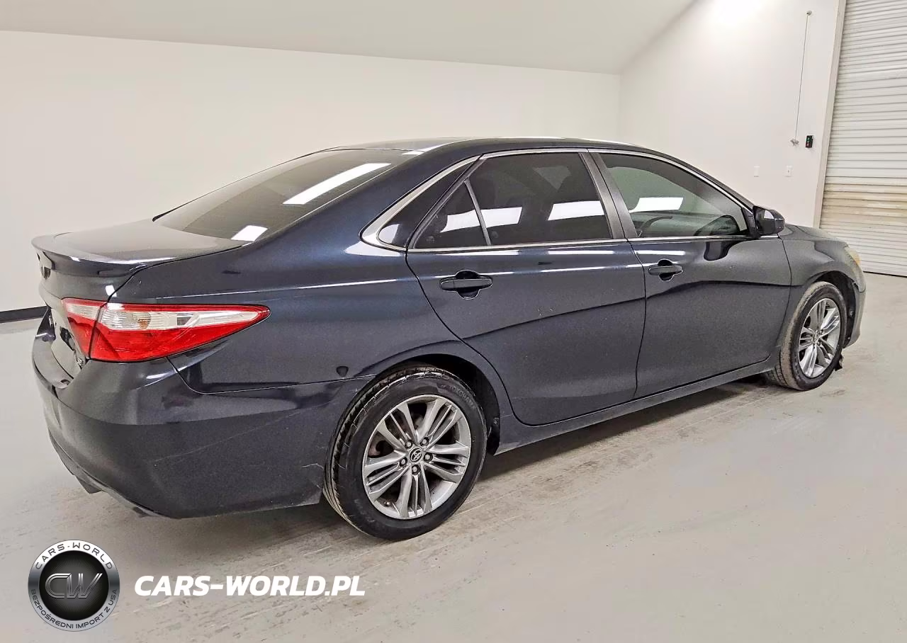 2017 Toyota Camry Se VIN:4T1BF1FK5HU392530 - 3