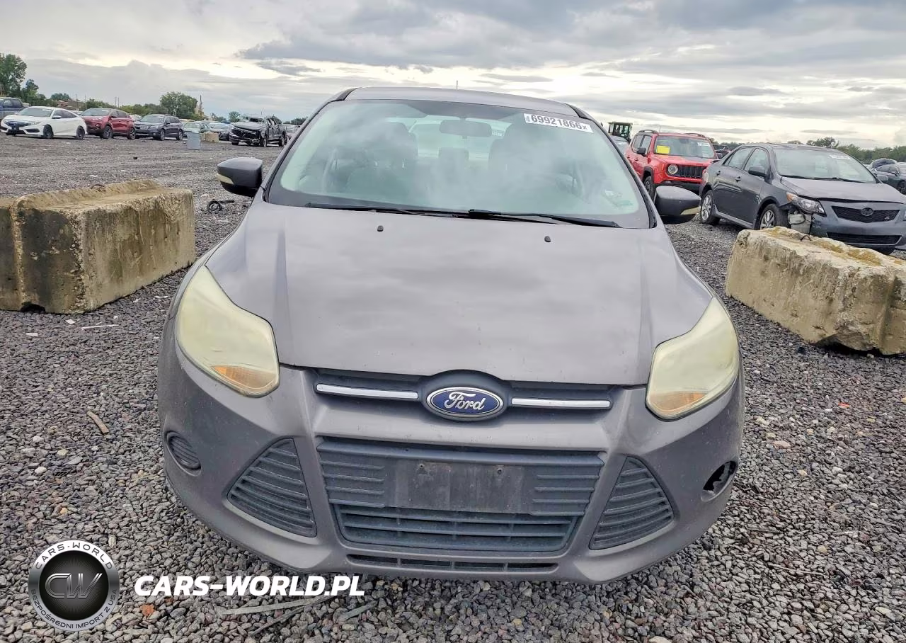 2014 Ford Focus Se VIN:1FADP3F25EL406861 - 5