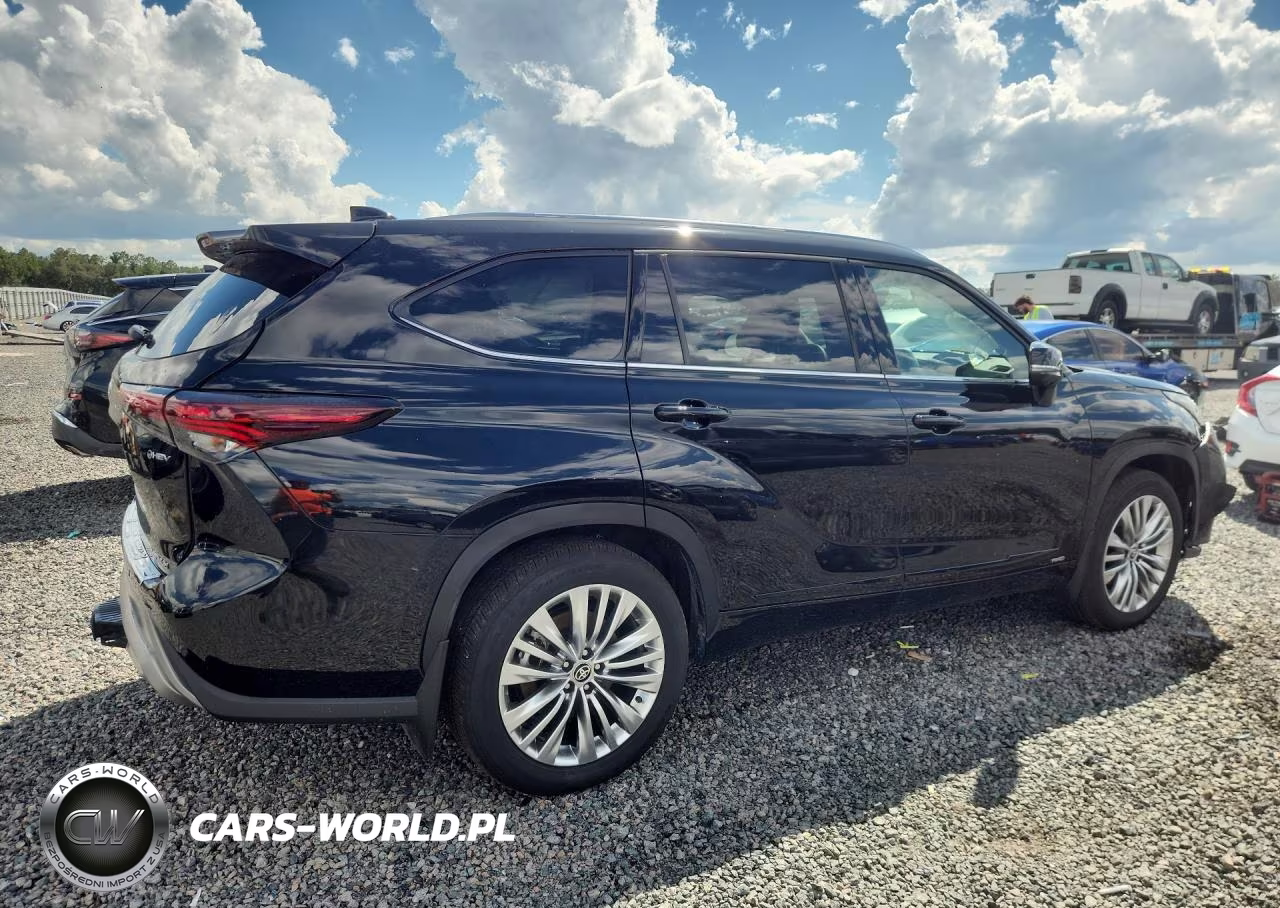 2026 Toyota Highlander Hybrid Platinum VIN:5TDEBRCH0TS708840 - 3