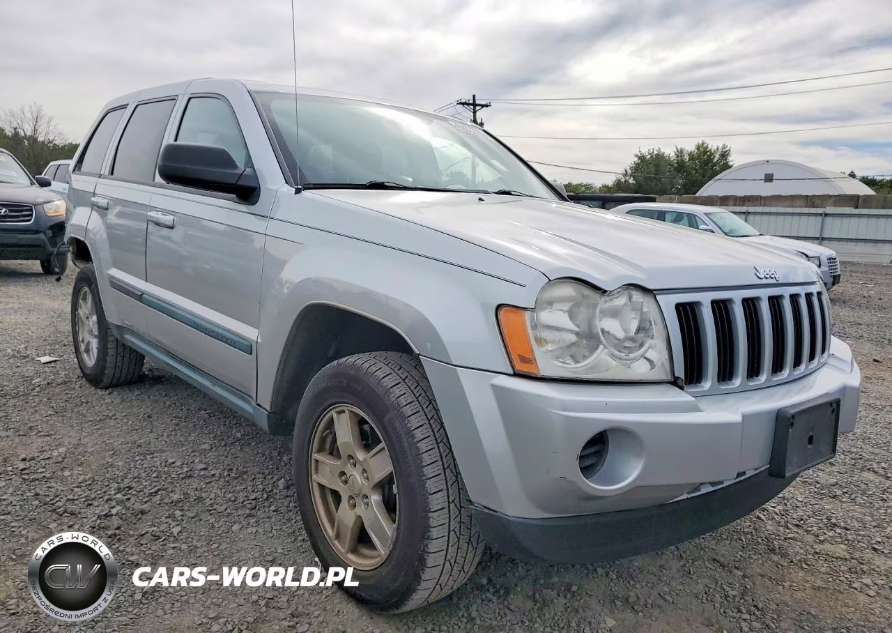 2007 Jeep Grand Cherokee Laredo VIN:1J8GR48K47C665910 - 4