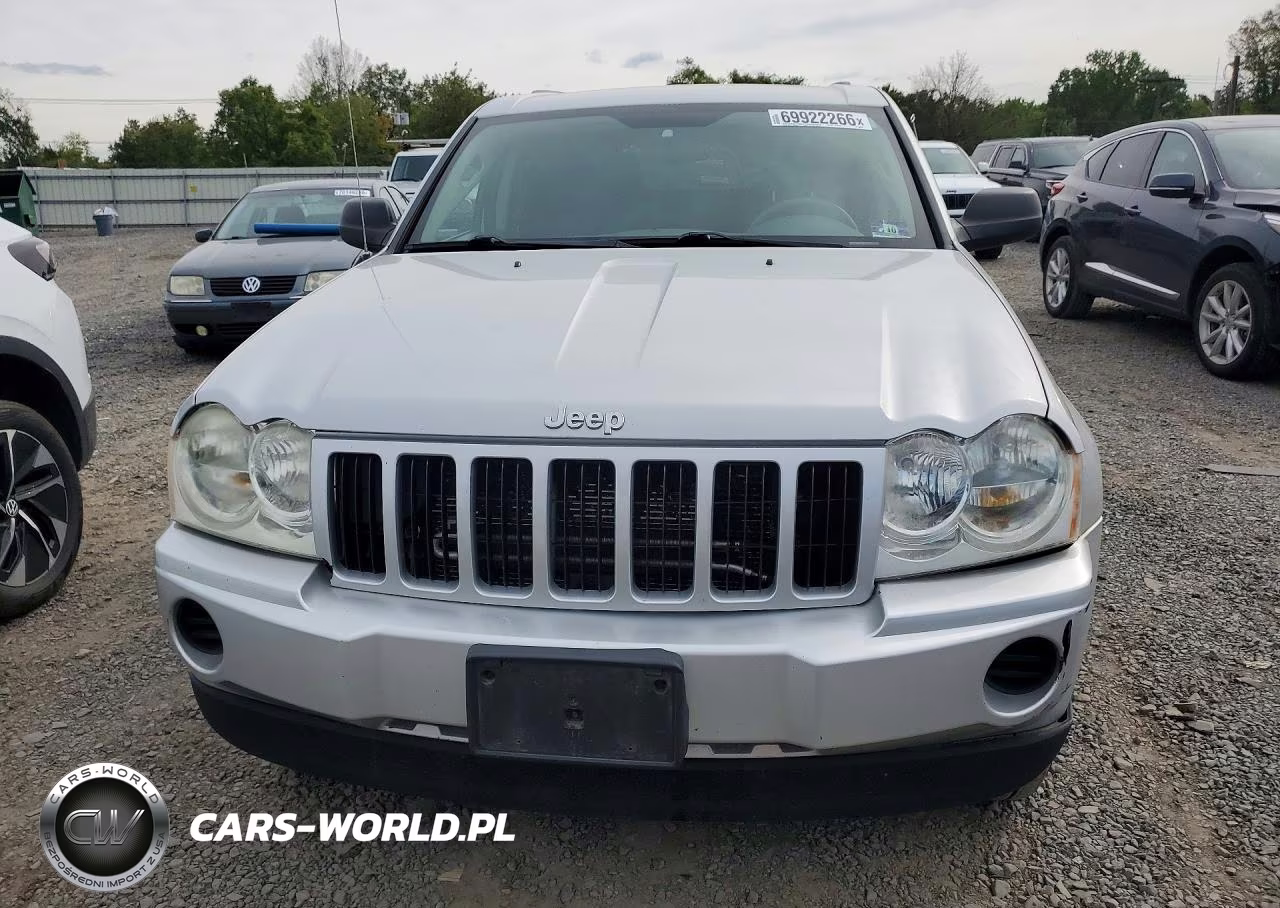 2007 Jeep Grand Cherokee Laredo VIN:1J8GR48K47C665910 - 5