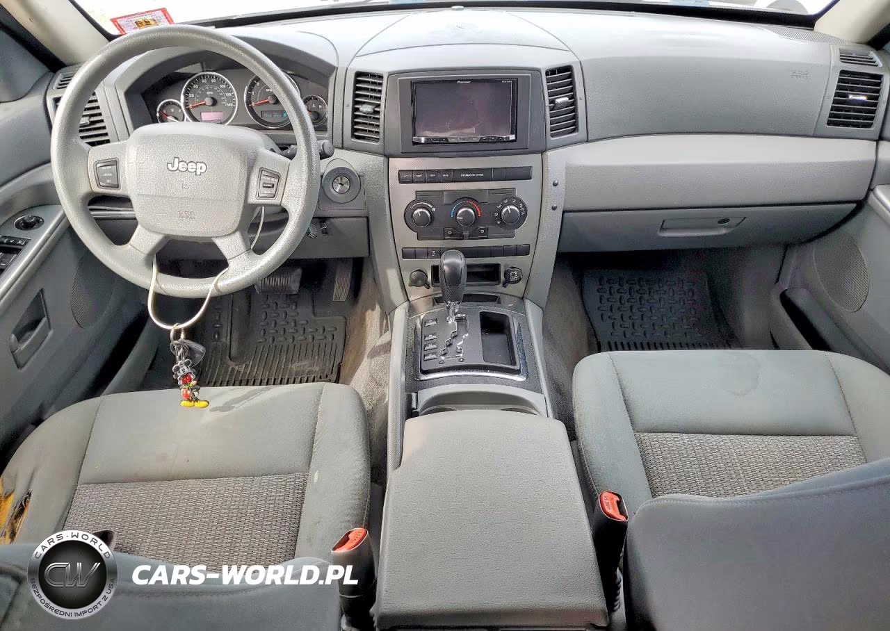 2007 Jeep Grand Cherokee Laredo VIN:1J8GR48K47C665910 - 8