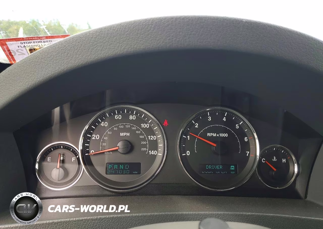2007 Jeep Grand Cherokee Laredo VIN:1J8GR48K47C665910 - 9