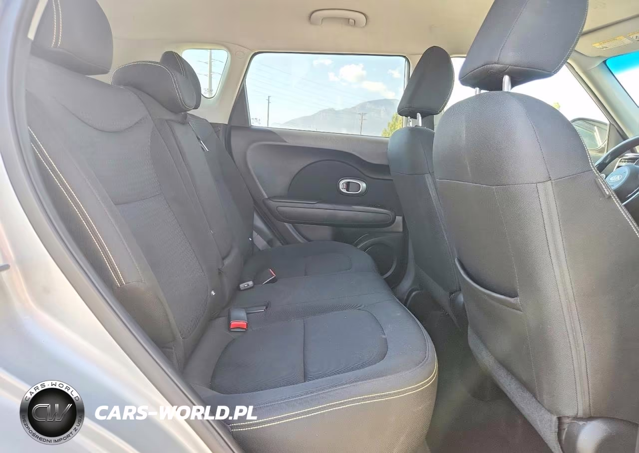 2014 Kia Soul + VIN:KNDJP3A51E7705593 - 10