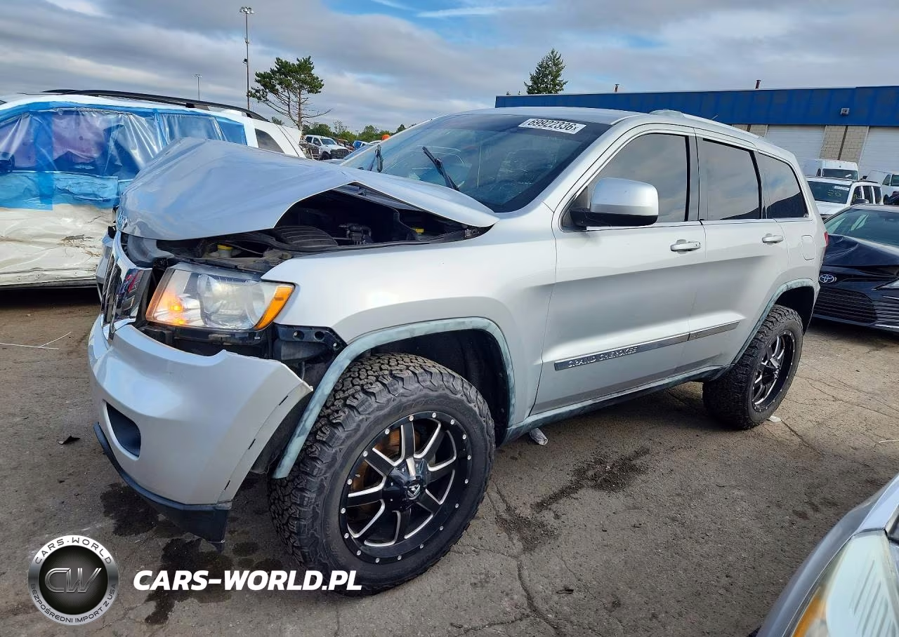 2012 Jeep Grand Cherokee Laredo VIN:1C4RJFAG1CC160555 - 1
