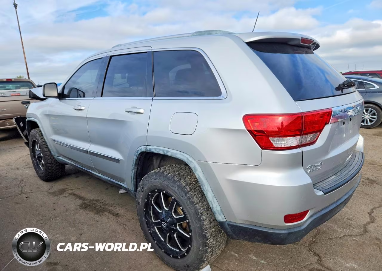 2012 Jeep Grand Cherokee Laredo VIN:1C4RJFAG1CC160555 - 2