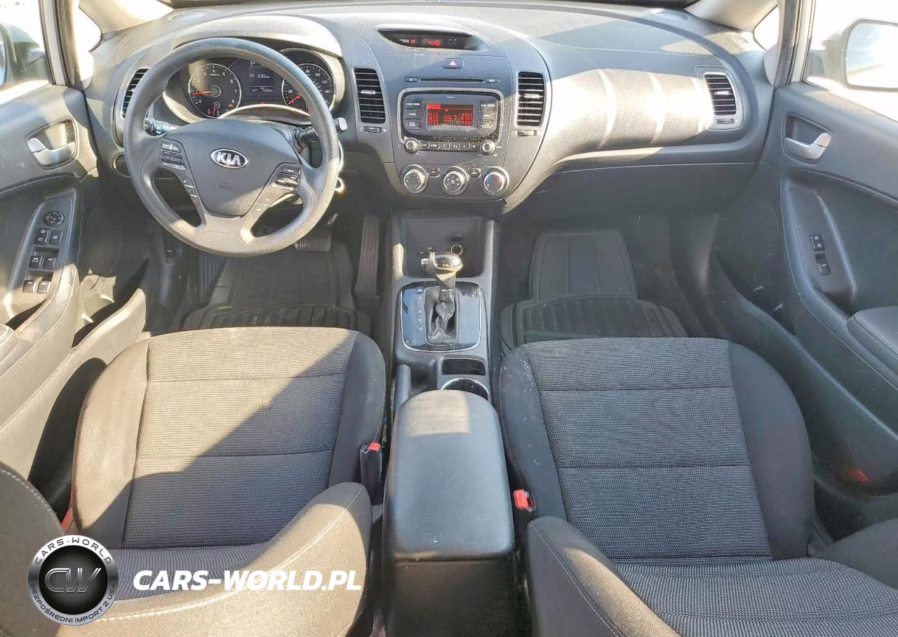 2018 Kia Forte Lx VIN:3KPFK4A77JE241876 - 8