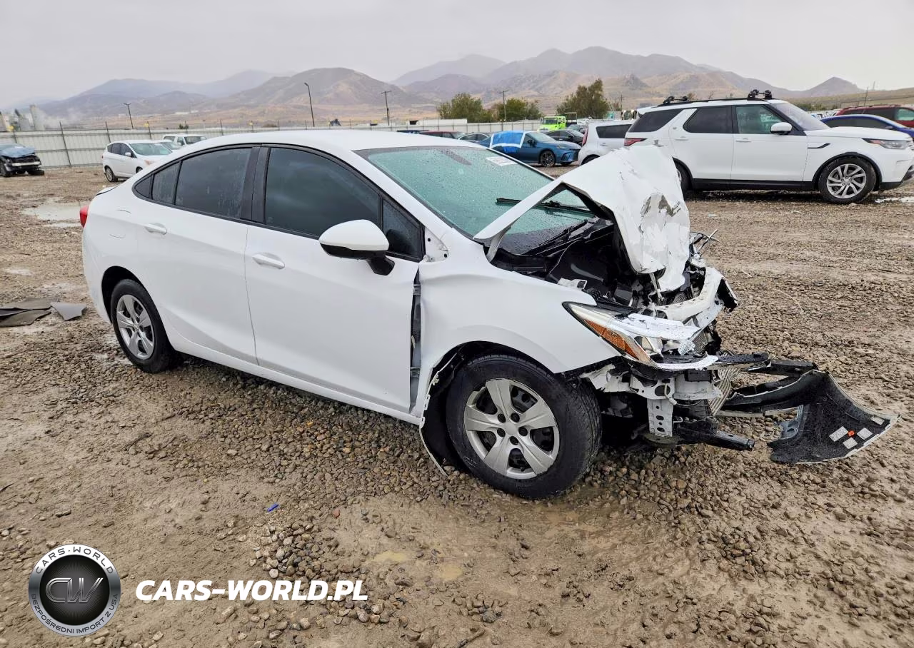 2017 Chevrolet Cruze Ls VIN:1G1BC5SM3H7156459 - 4