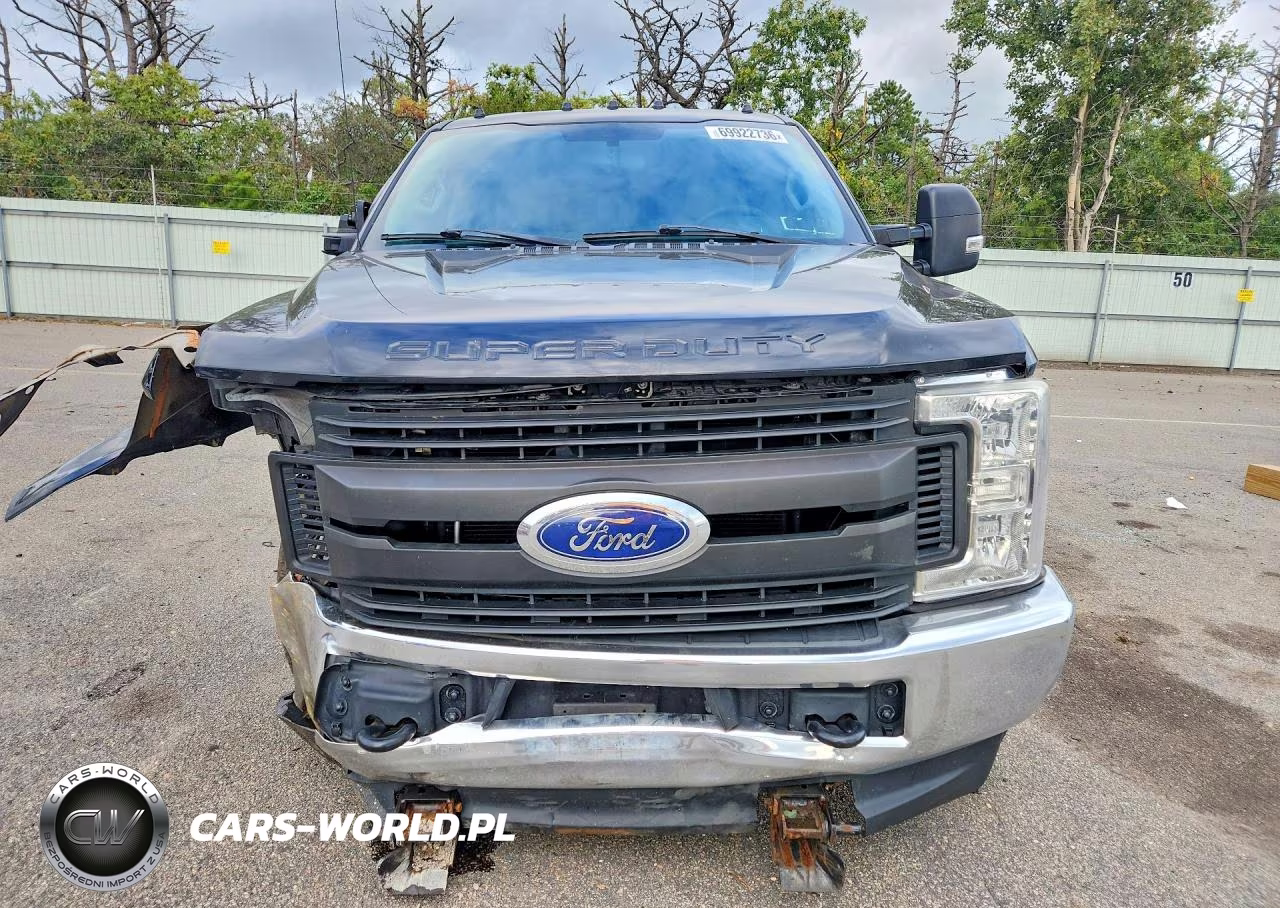 2019 Ford F250 Super Duty VIN:1FTBF2B63KEF90012 - 5