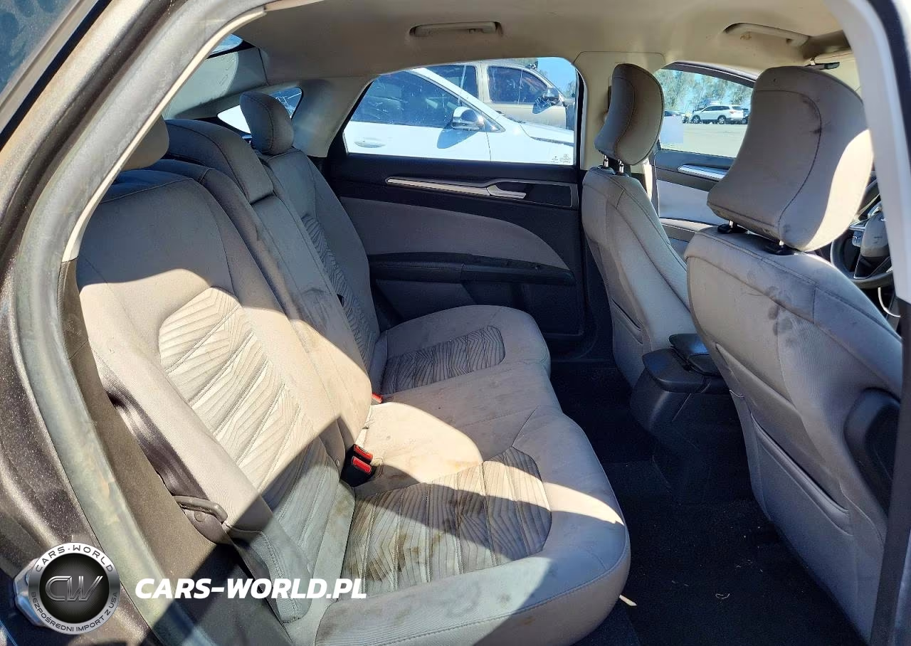 2016 Ford Fusion S VIN:3FA6P0G70GR166155 - 10