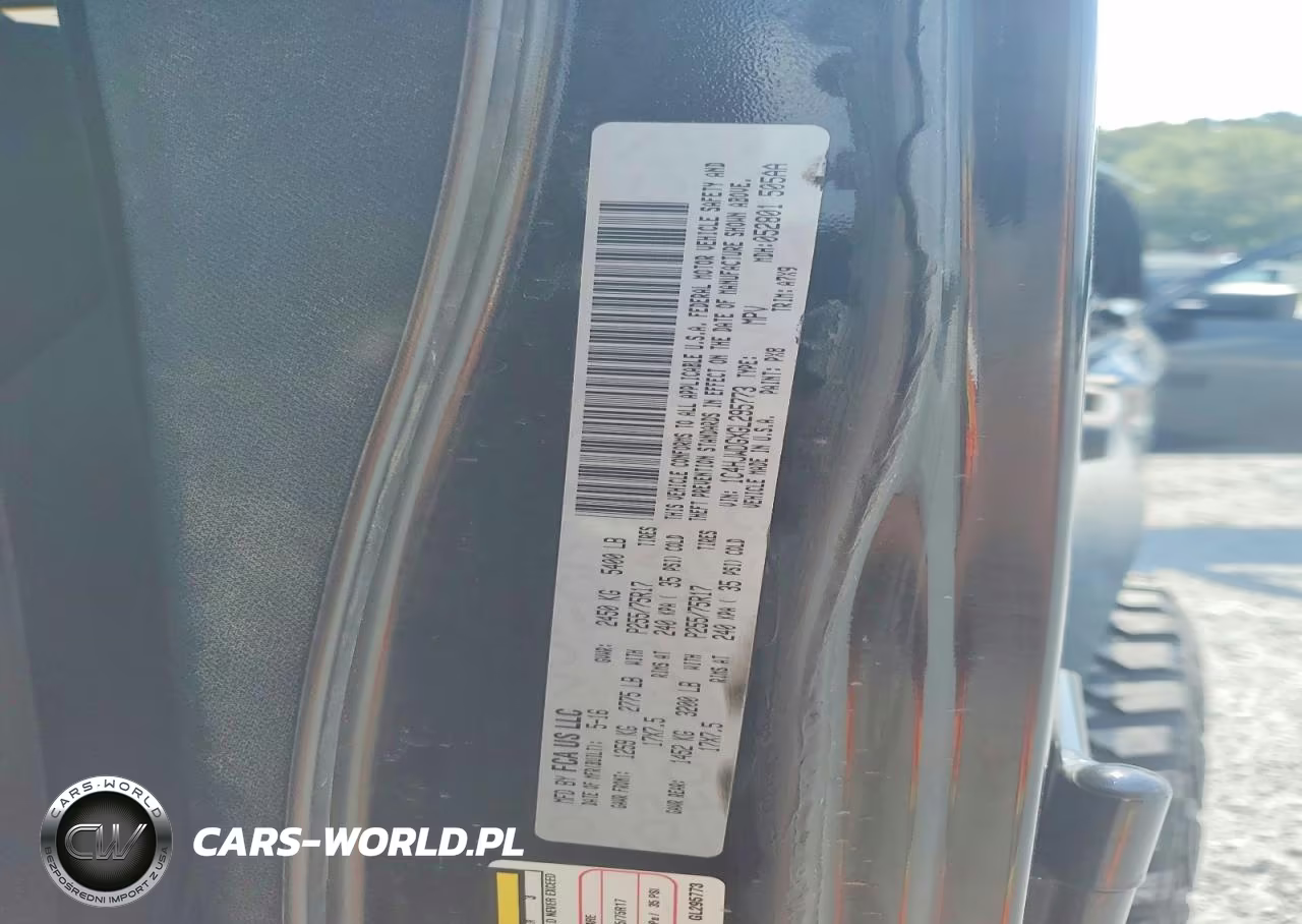 2016 Jeep Wrangler Unlimited Sport VIN:1C4HJWDGXGL295773 - 12