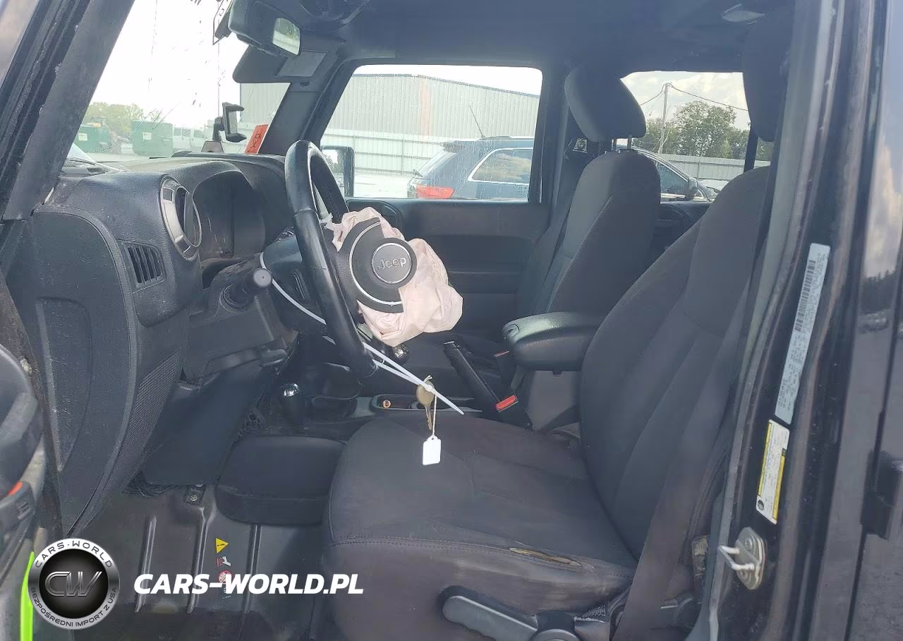 2016 Jeep Wrangler Unlimited Sport VIN:1C4HJWDGXGL295773 - 7