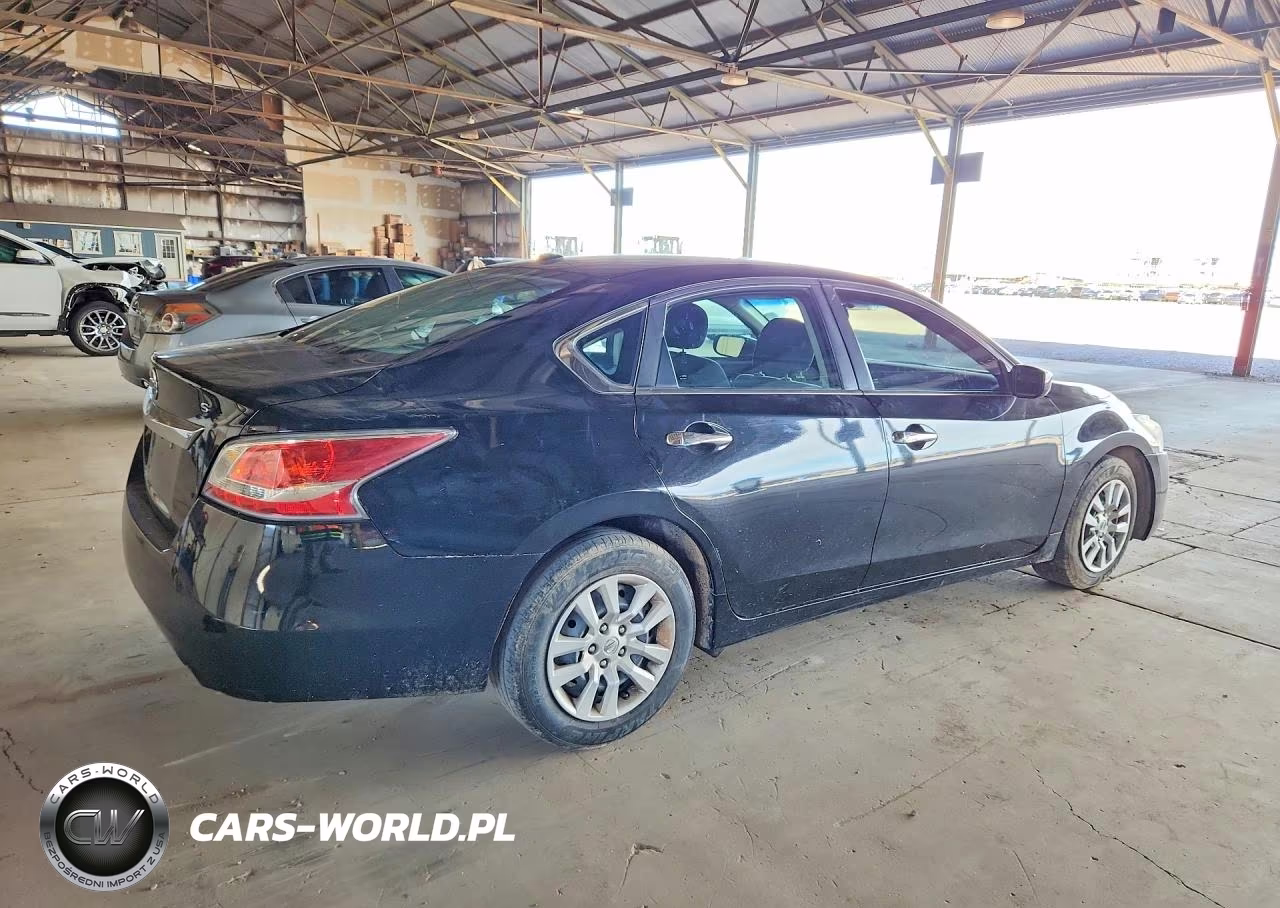 2015 Nissan Altima 2.5 S VIN:1N4AL3AP4FC231652 - 3