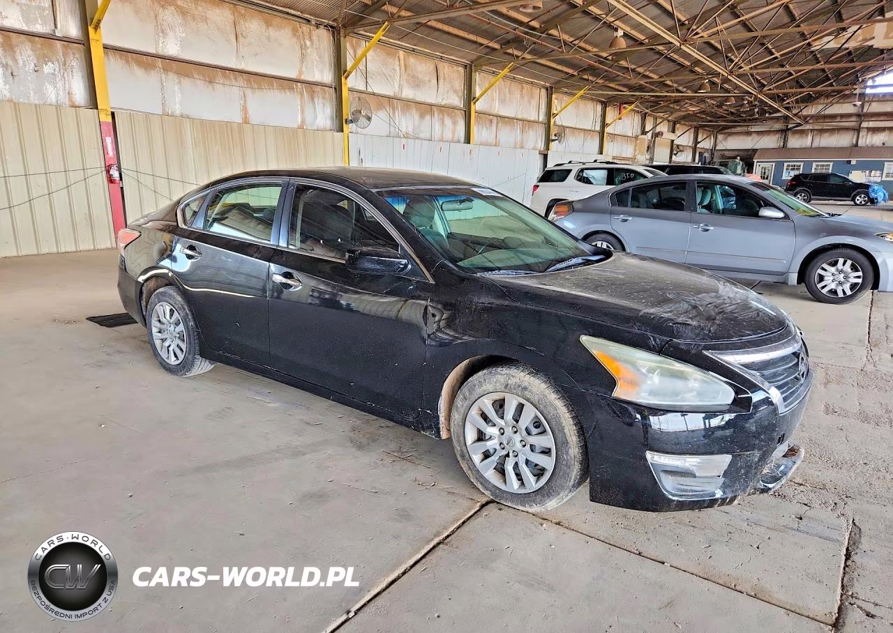 2015 Nissan Altima 2.5 S VIN:1N4AL3AP4FC231652 - 4