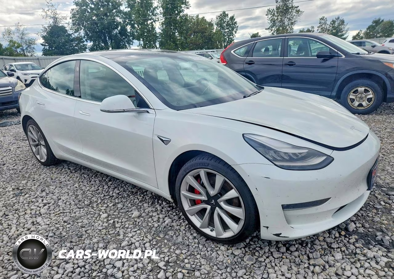 2020 Tesla Model 3 VIN:5YJ3E1EC4LF587025 - 4