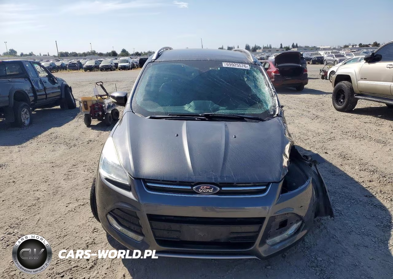 2015 Ford Escape Titanium VIN:1FMCU0JX7FUB49869 - 5