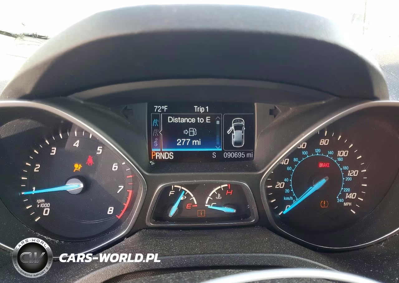 2015 Ford Escape Titanium VIN:1FMCU0JX7FUB49869 - 9