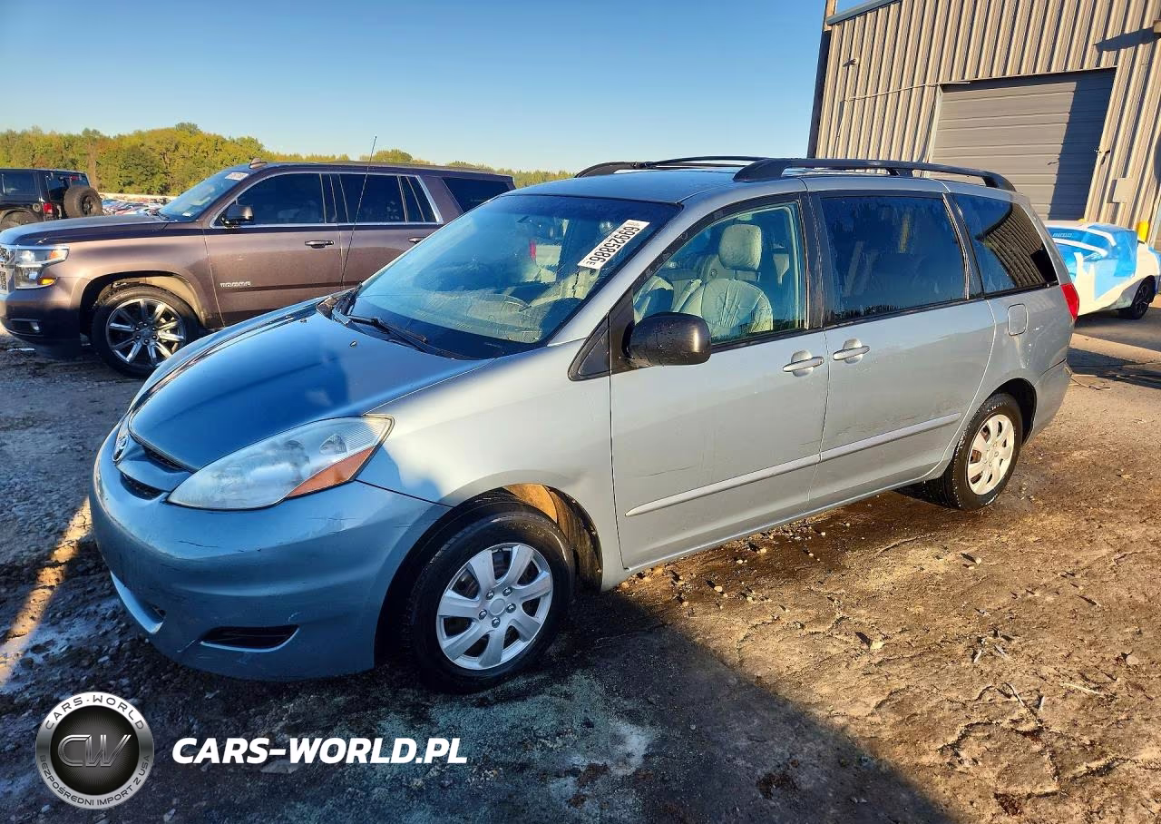 2008 Toyota Sienna Le 7-Passenger
