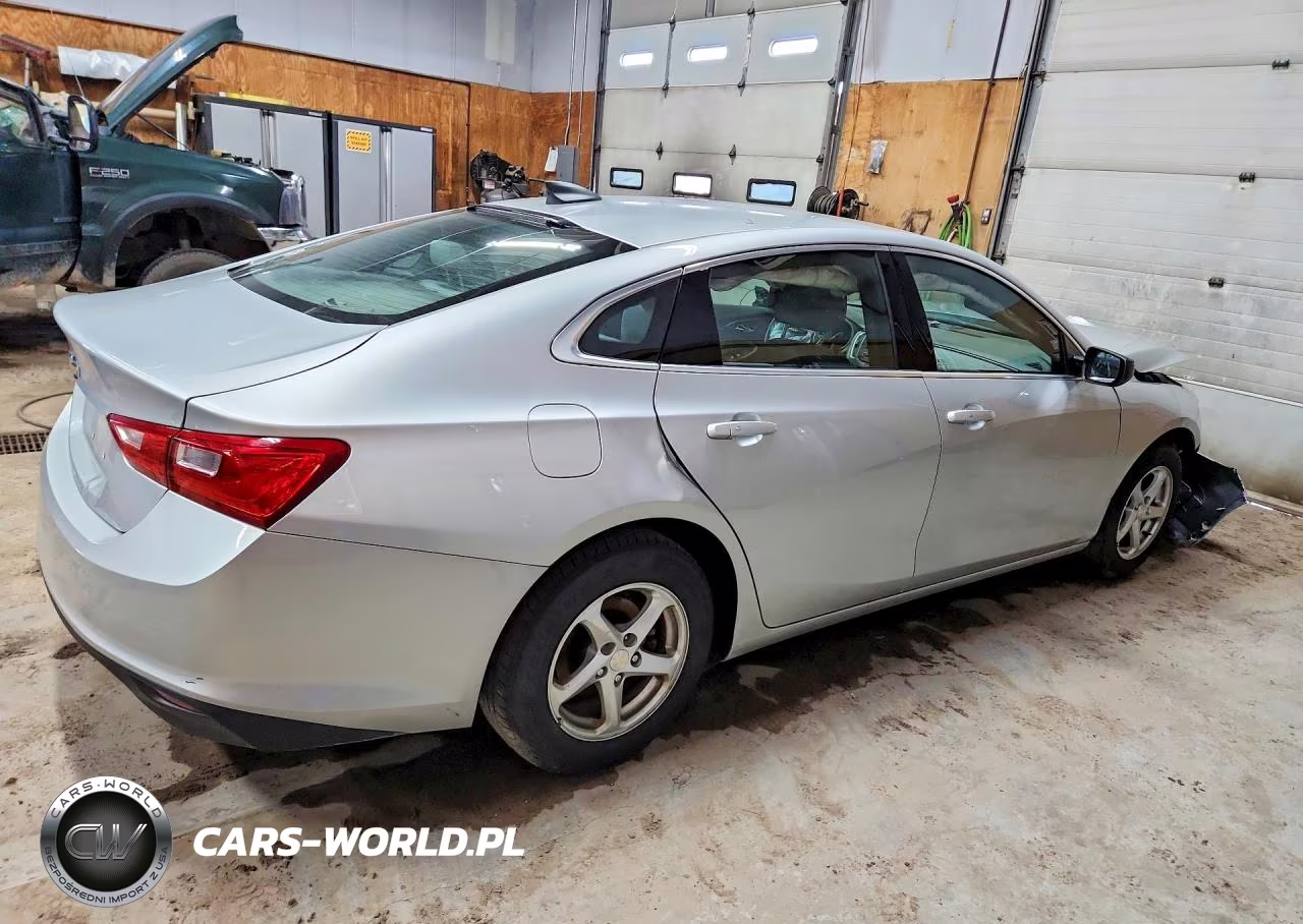 2017 Chevrolet Malibu Ls VIN:1G1ZB5ST5HF287844 - 3