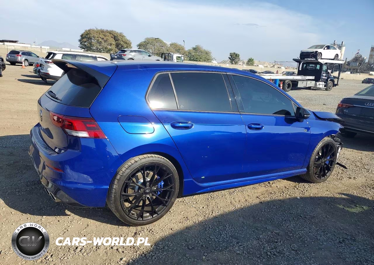 2026 Volkswagen Golf R VIN:WVWJF7CD4TW262292 - 3