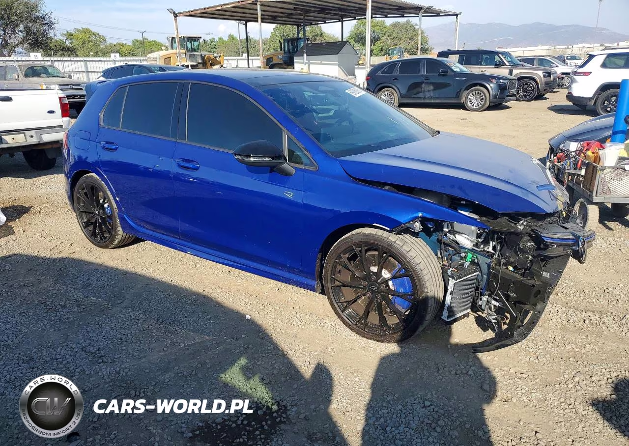 2026 Volkswagen Golf R VIN:WVWJF7CD4TW262292 - 4