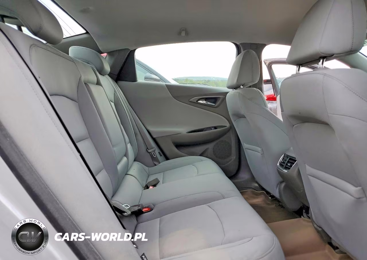 2018 Chevrolet Malibu Lt VIN:1G1ZD5ST2JF291558 - 10