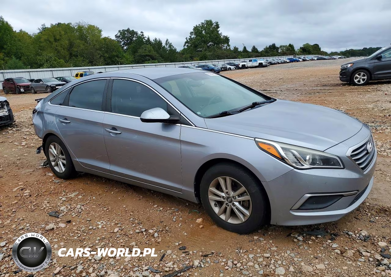 2017 Hyundai Sonata Se VIN:5NPE24AF5HH587675 - 4
