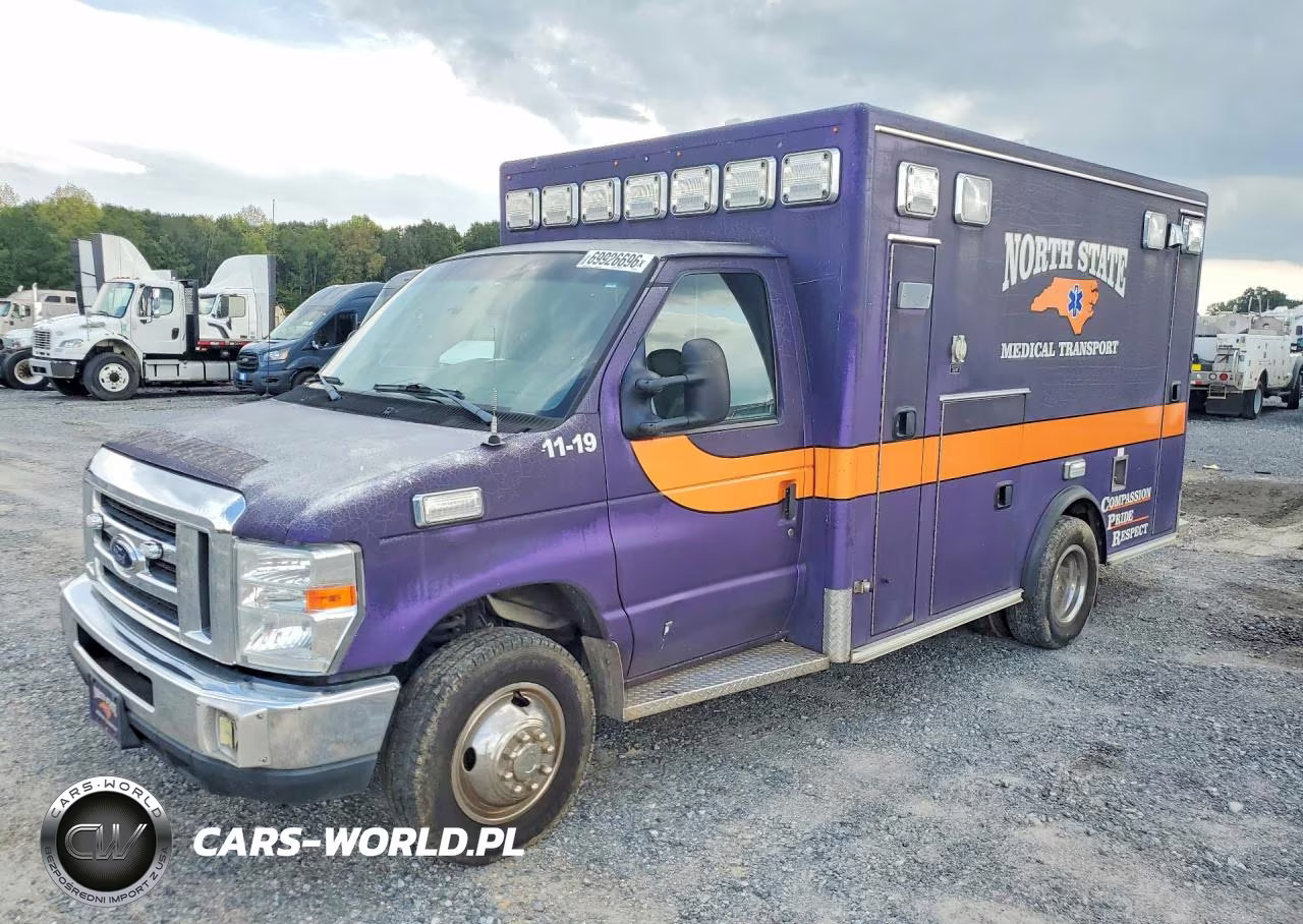 2019 Ford Econoline - Ambulance