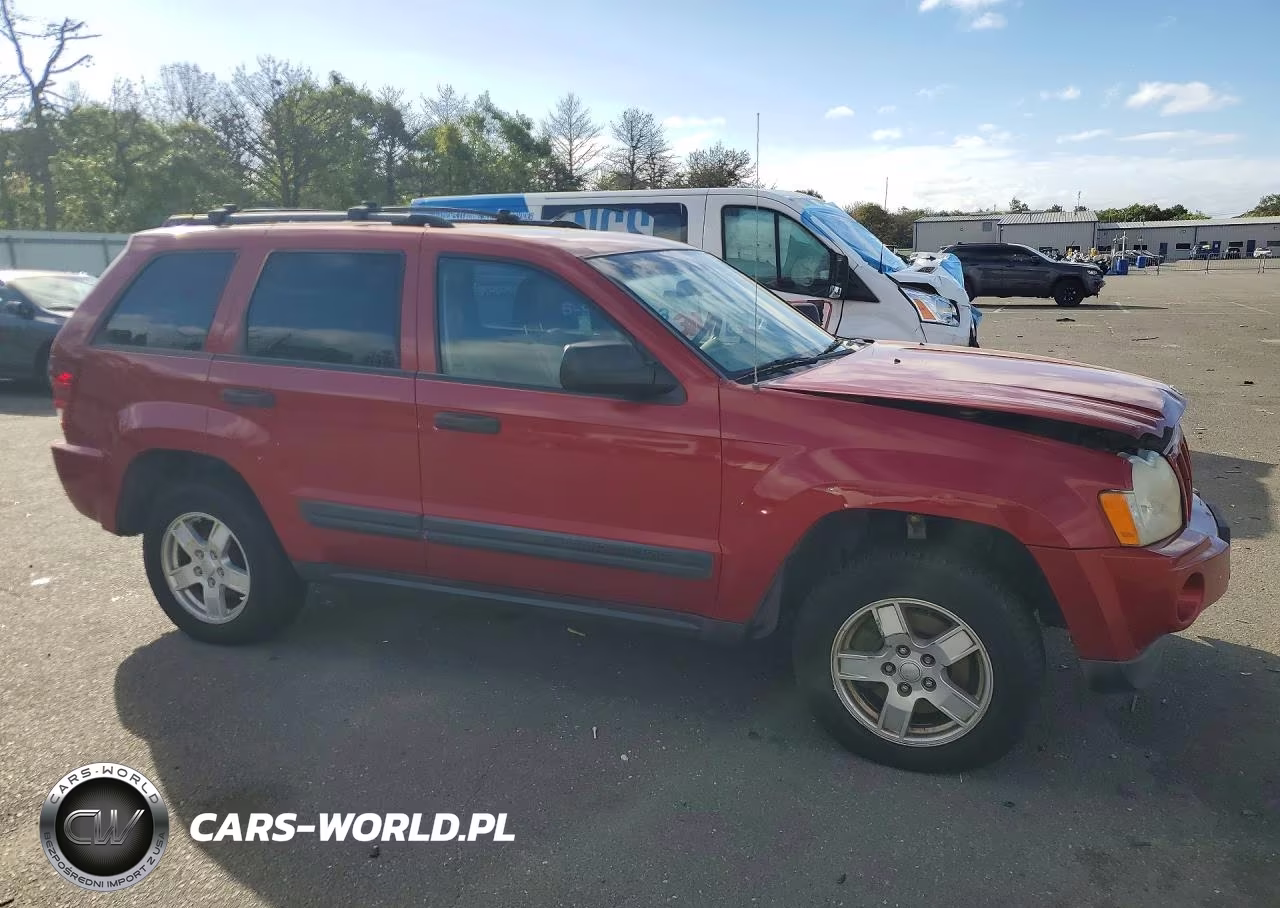 2005 Jeep Grand Cherokee Laredo VIN:1J4GR48K05C626942 - 4