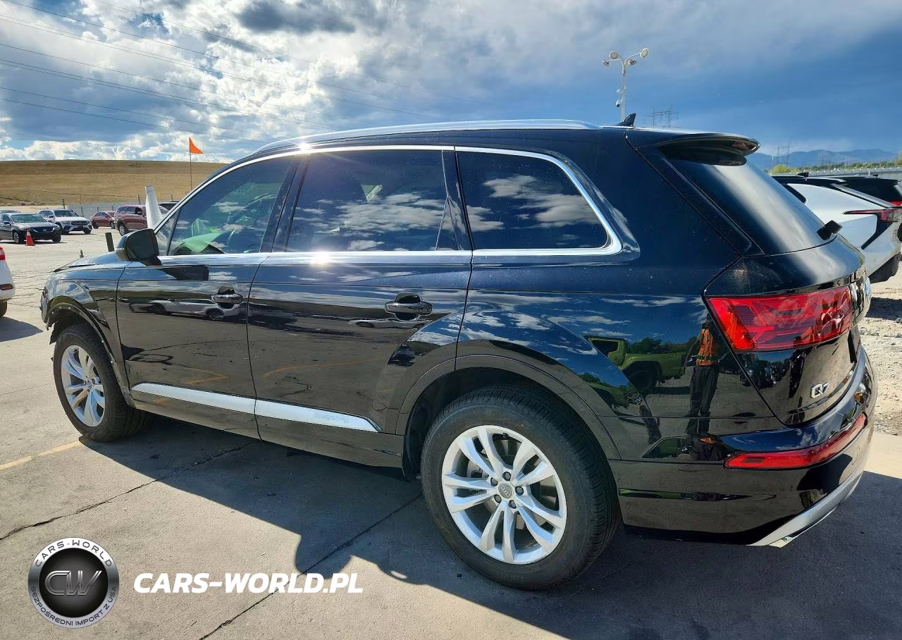 2018 Audi Q7 Premium Plus VIN:WA1LHAF79JD034975 - 2