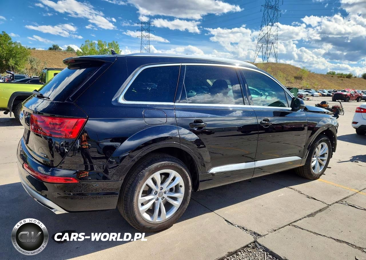 2018 Audi Q7 Premium Plus VIN:WA1LHAF79JD034975 - 3