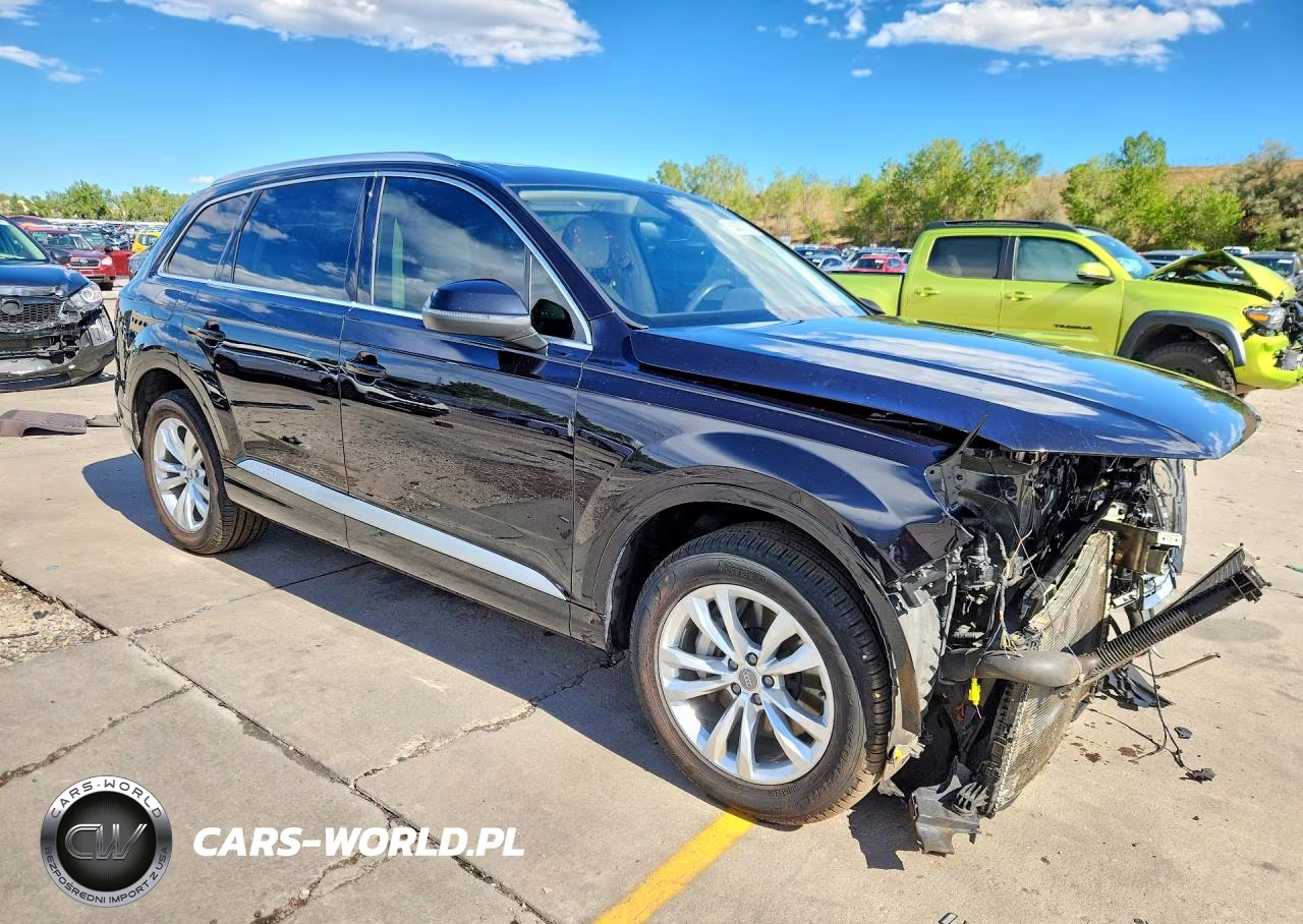 2018 Audi Q7 Premium Plus VIN:WA1LHAF79JD034975 - 4