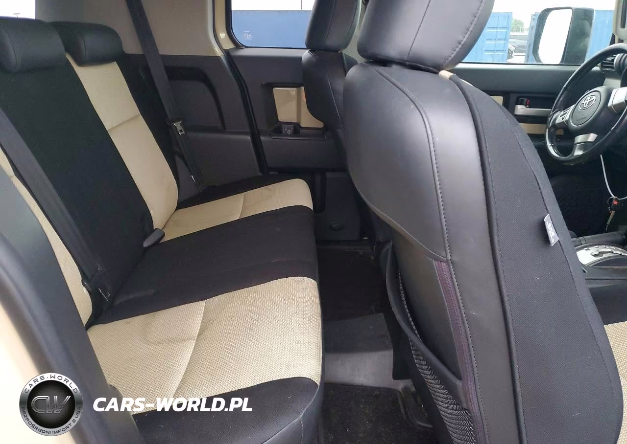 2010 Toyota Fj Cruiser Base VIN:JTEBU4BFXAK076199 - 11