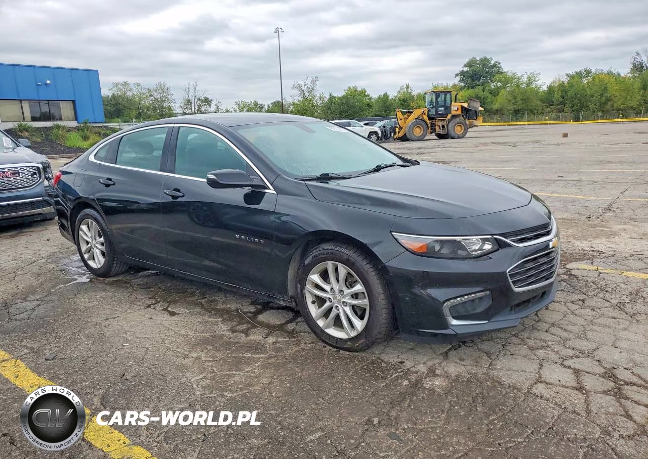 2017 Chevrolet Malibu Lt VIN:1G1ZE5ST1HF229690 - 4