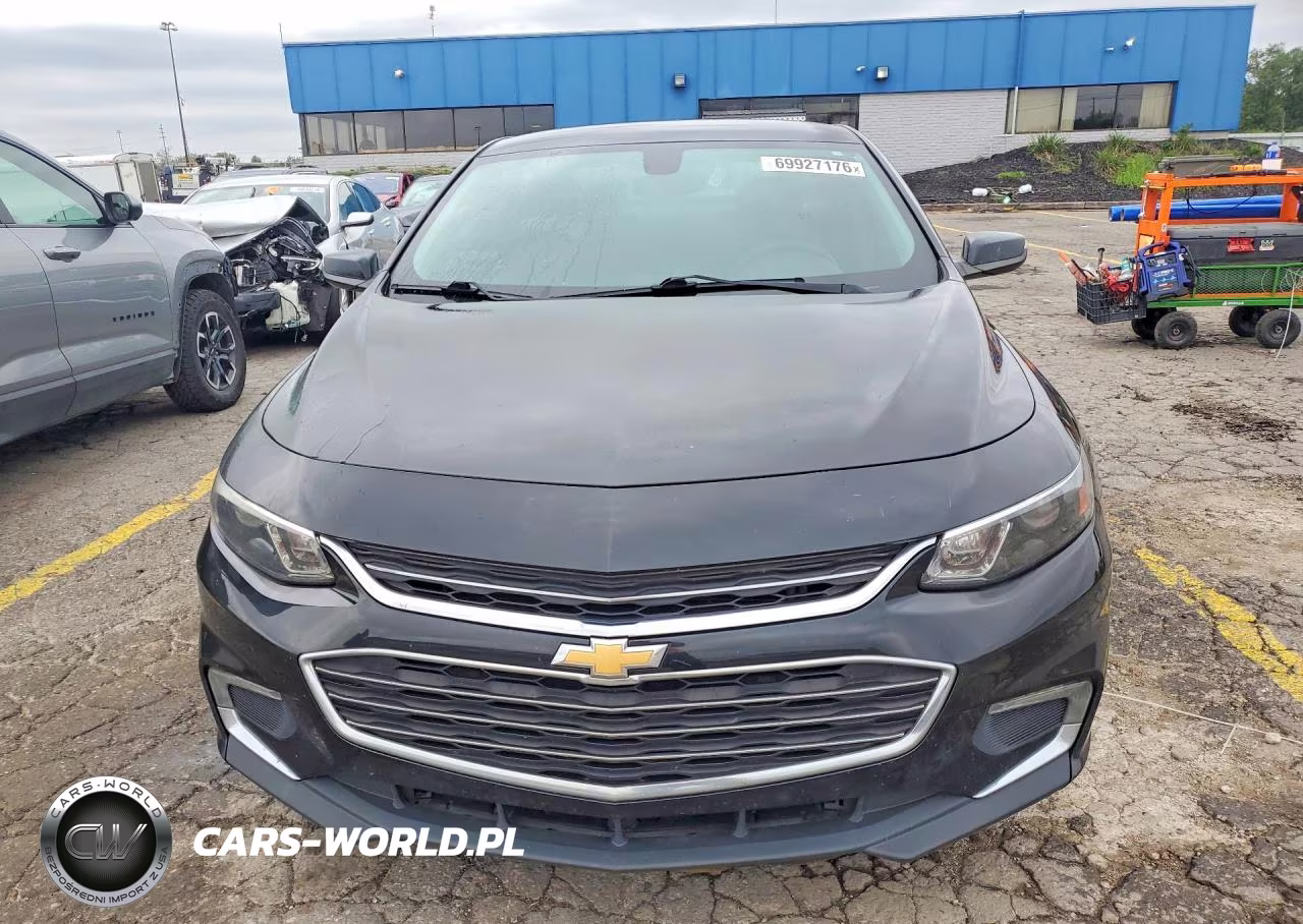 2017 Chevrolet Malibu Lt VIN:1G1ZE5ST1HF229690 - 5