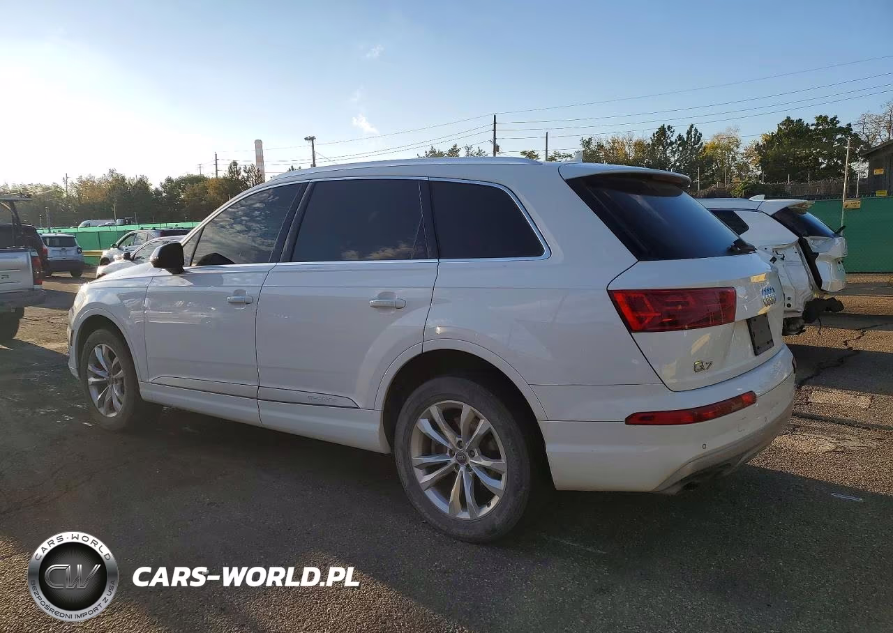 2018 Audi Q7 Premium Plus VIN:WA1LAAF73JD018677 - 2