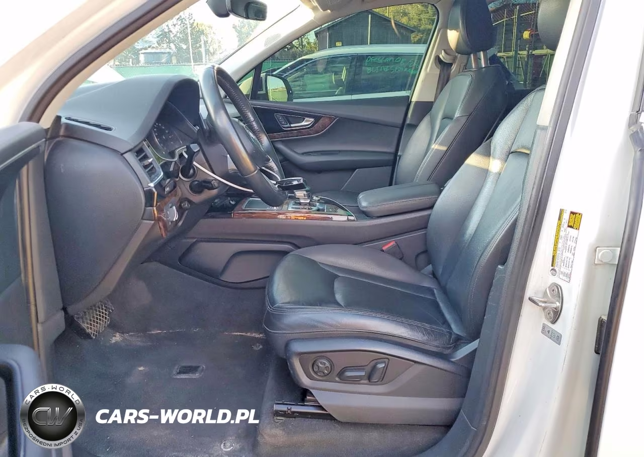 2018 Audi Q7 Premium Plus VIN:WA1LAAF73JD018677 - 7