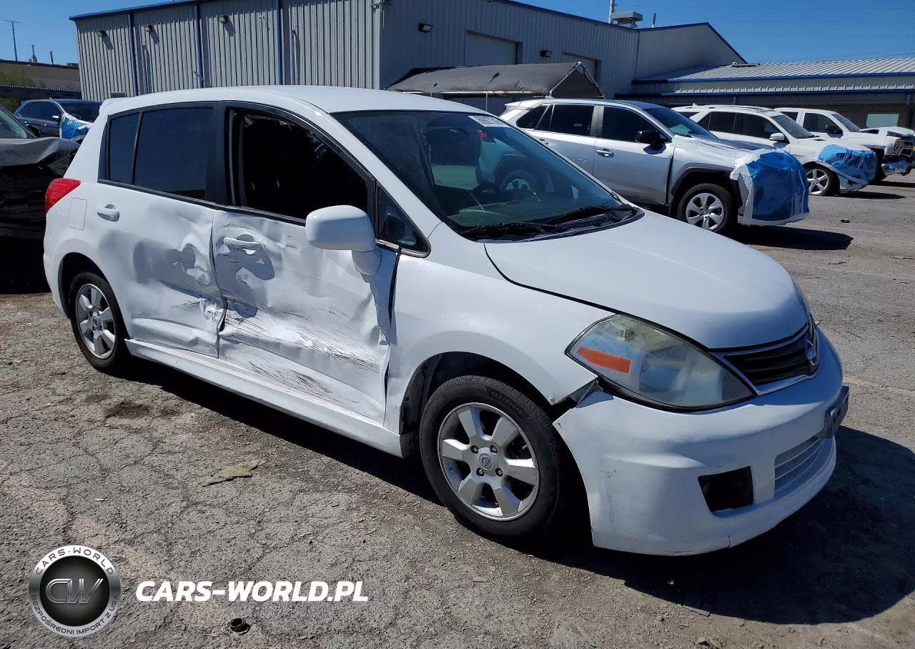 2010 Nissan Versa 1.8 S VIN:3N1BC1CP6AL455926 - 4