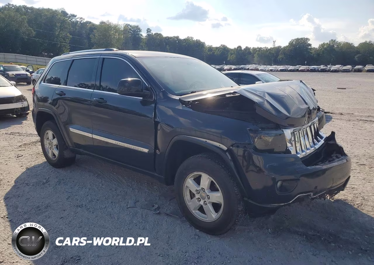2012 Jeep Grand Cherokee Laredo VIN:1C4RJEAG7CC111550 - 4