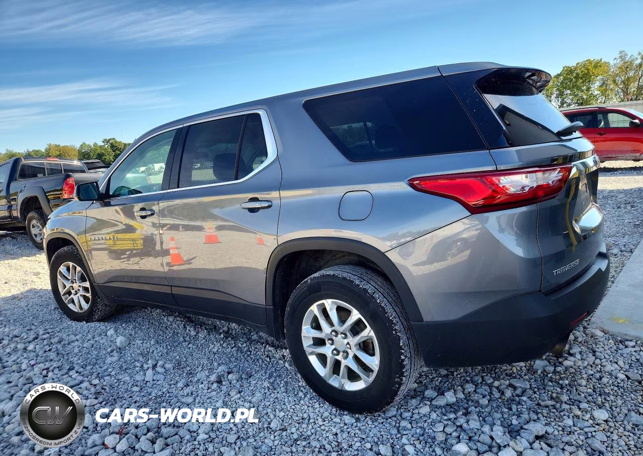 2019 Chevrolet Traverse Ls VIN:1GNERFKW0KJ153546 - 2