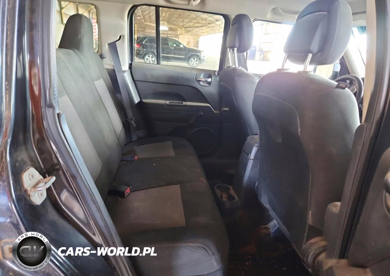 2016 Jeep Patriot Sport VIN:1C4NJPBA1GD562171 - 11