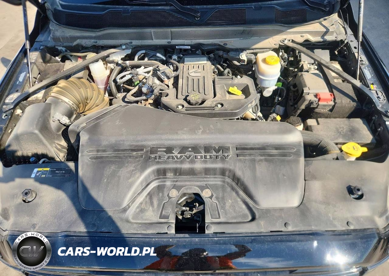 2025 Ram 2500 Laramie VIN:3C63R5FL7SG507906 - 11