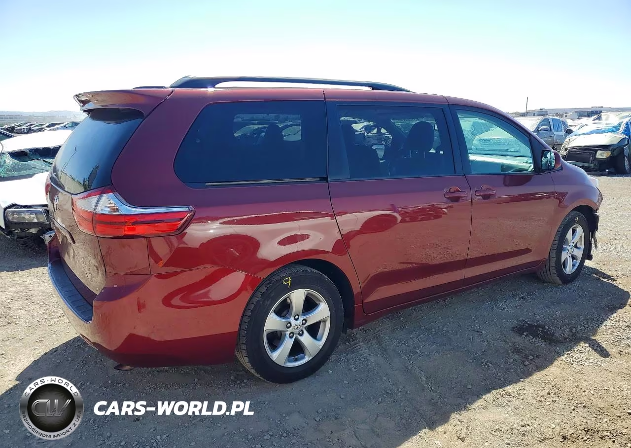 2016 Toyota Sienna Le VIN:5TDKK3DC7GS691026 - 3