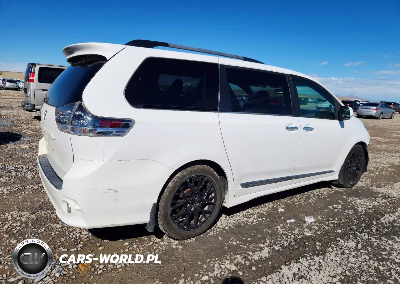 2016 Toyota Sienna Se VIN:5TDXK3DC5GS740018 - 3