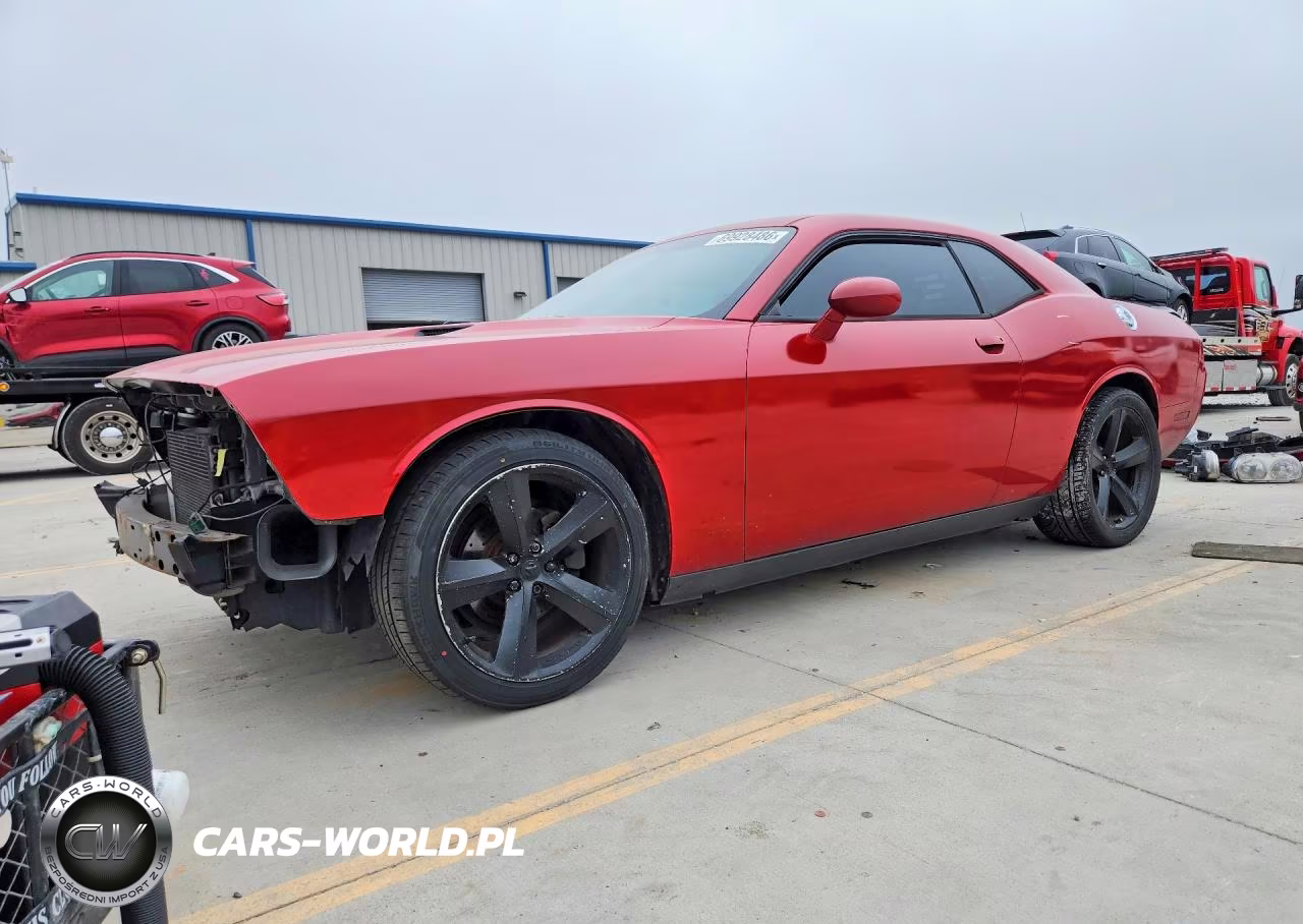 2013 Dodge Challenger Sxt – zdjęcie 1 z 12
