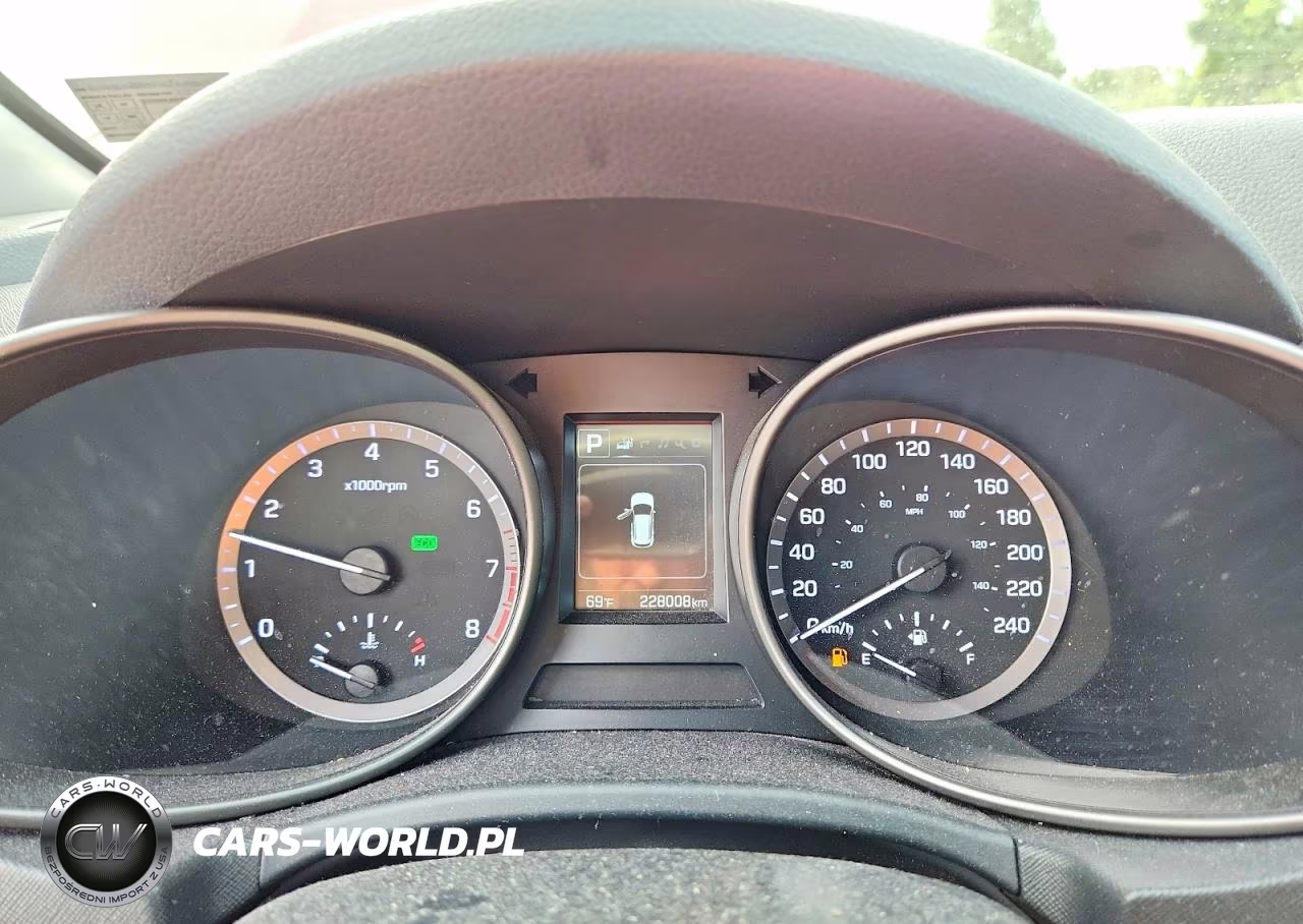 2018 Hyundai Santa Fe Se VIN:KM8SNDHF4JU280330 - 9