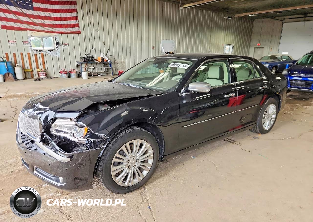2013 Chrysler 300C Luxury